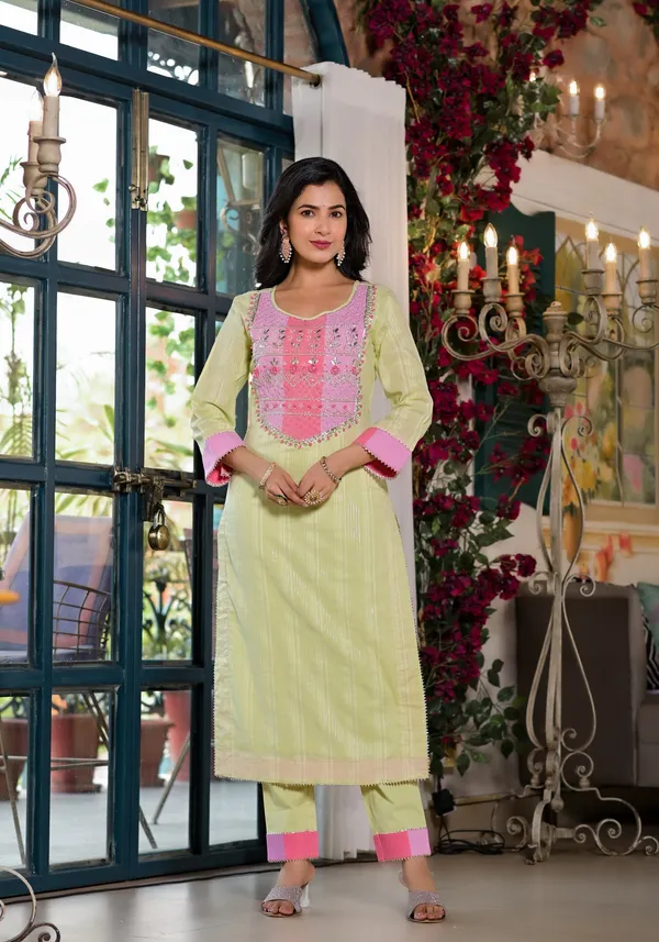 Green_Cotton_Premium_And_Elegant_Kurta_Sets_For_Women