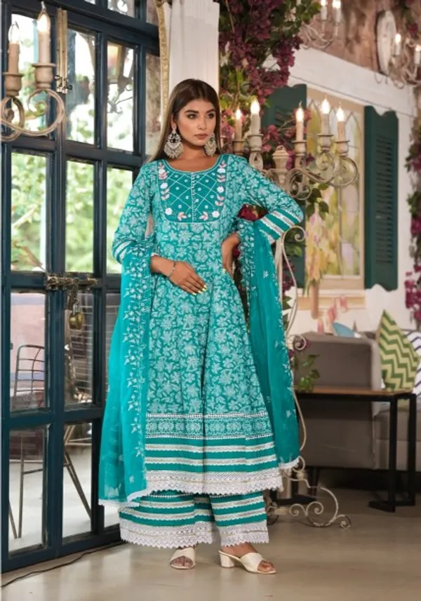 Green_Cotton_Premium_And_Elegant_Kurta_Sets_For_Women
