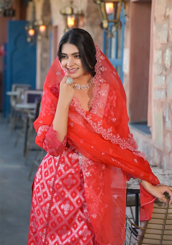 Red_Cotton_Premium_And_Elegant_Kurta_Sets_For_Women