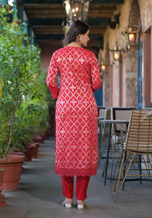 Red_Cotton_Premium_And_Elegant_Kurta_Sets_For_Women