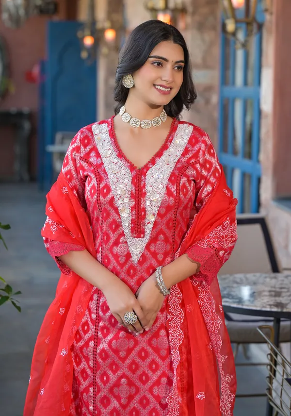 Red_Cotton_Premium_And_Elegant_Kurta_Sets_For_Women