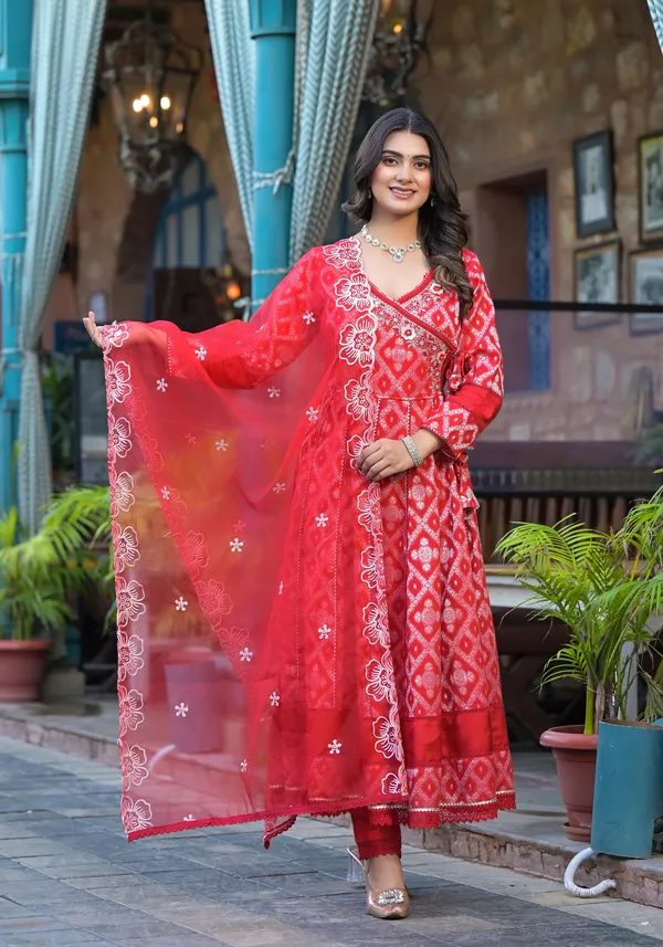 Maroon_Cotton_Premium_And_Elegant_Kurta_Sets_For_Women