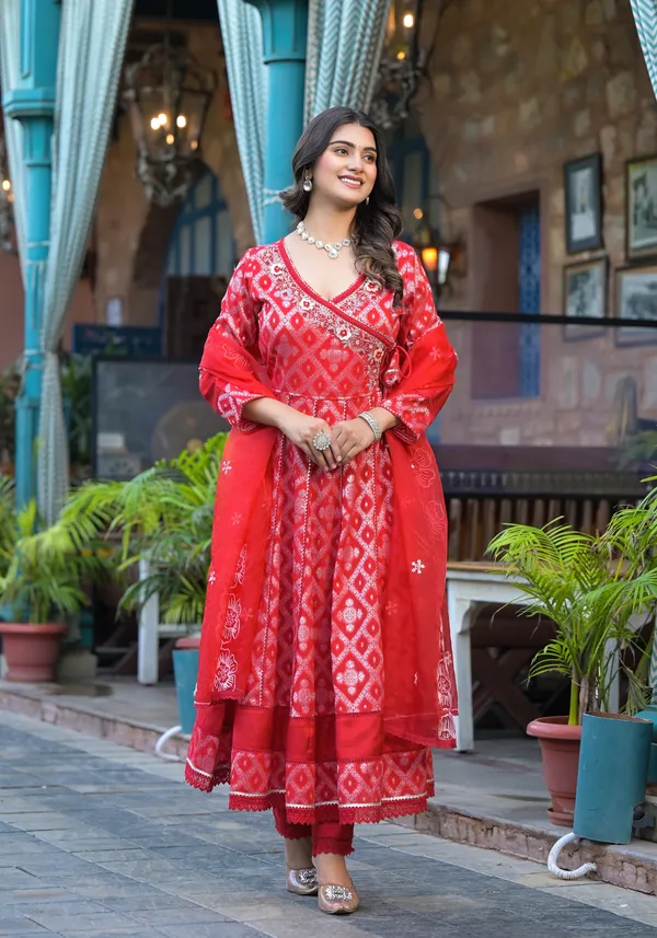 Maroon_Cotton_Premium_And_Elegant_Kurta_Sets_For_Women