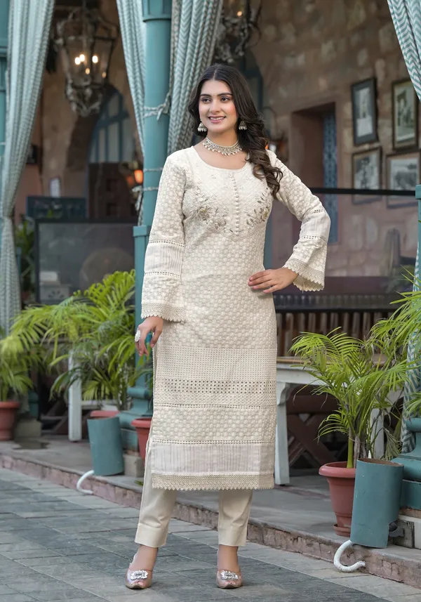 Off_White_Cotton_Premium_And_Elegant_Kurta_Sets_For_Women