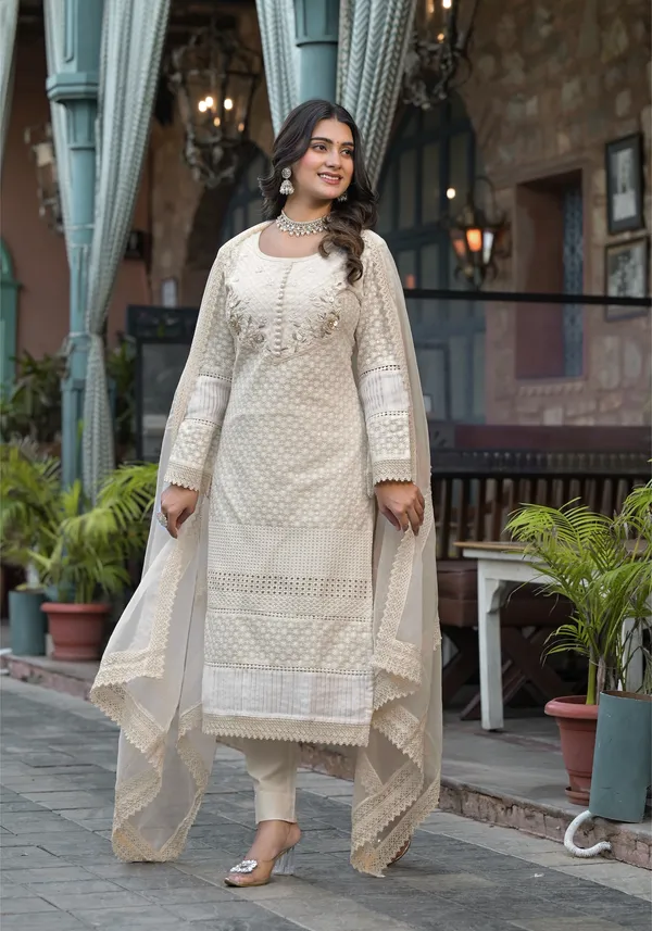 Off_White_Cotton_Premium_And_Elegant_Kurta_Sets_For_Women