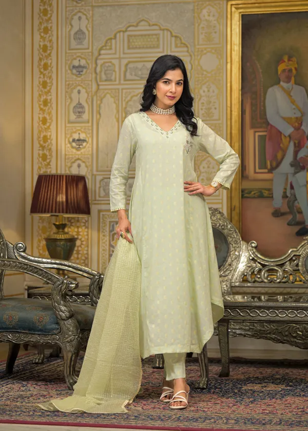 Green_Cotton_Premium_And_Elegant_Kurta_Sets_For_Women