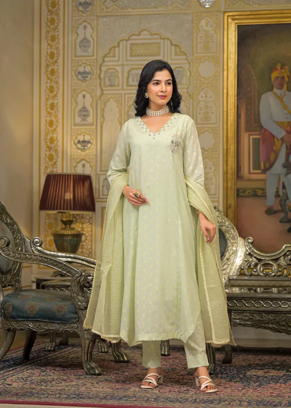 Green_Cotton_Premium_And_Elegant_Kurta_Sets_For_Women