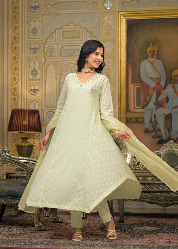 Green_Cotton_Premium_And_Elegant_Kurta_Sets_For_Women