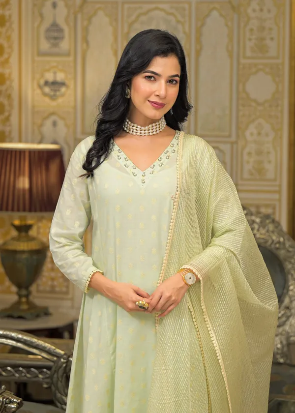 Green_Cotton_Premium_And_Elegant_Kurta_Sets_For_Women