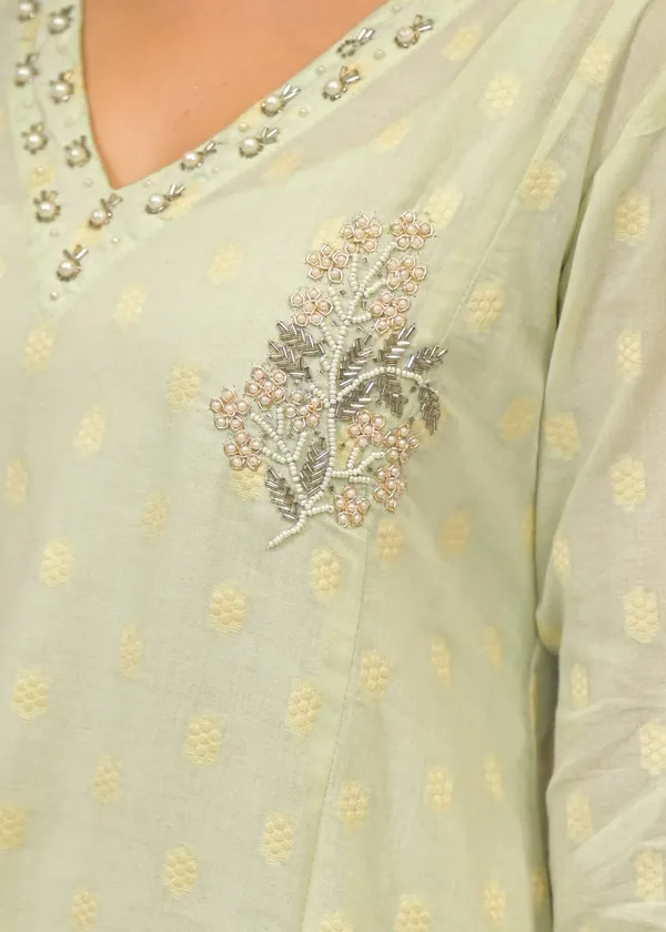 Green_Cotton_Premium_And_Elegant_Kurta_Sets_For_Women