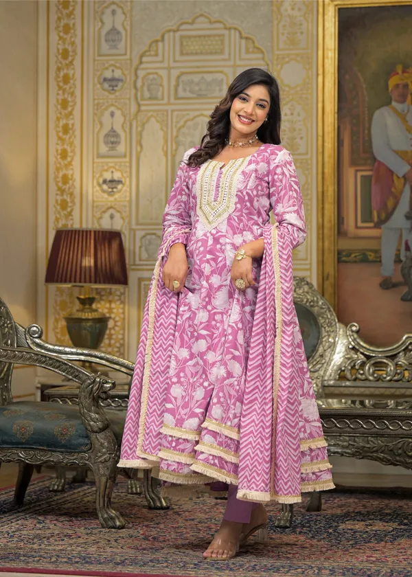 Turquoise_Blue_Cotton_Premium_And_Elegant_Kurta_Sets_For_Women