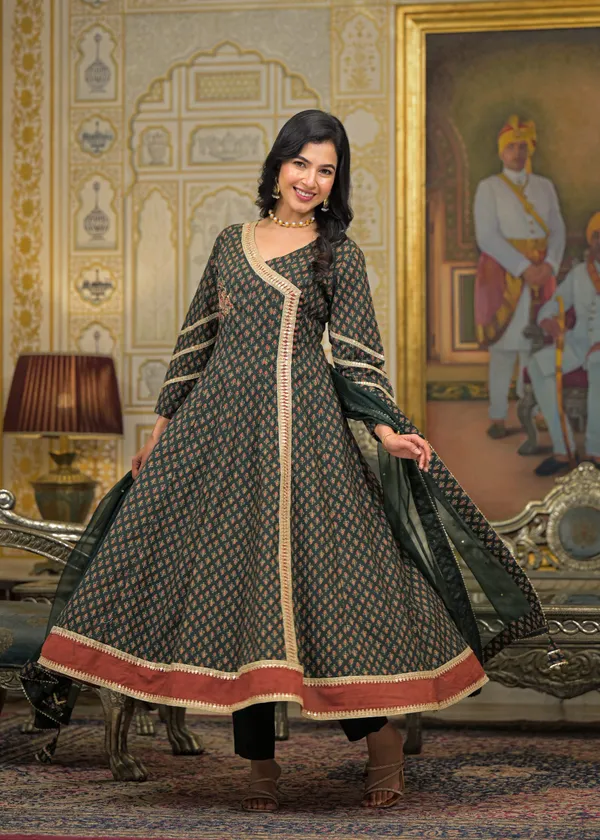 Green_Cotton_Premium_And_Elegant_Kurta_Sets_For_Women