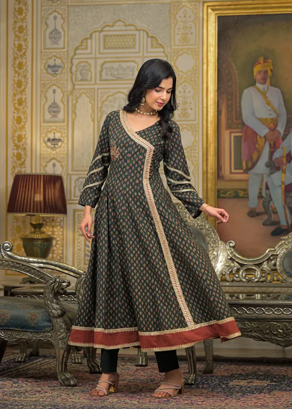 Green_Cotton_Premium_And_Elegant_Kurta_Sets_For_Women