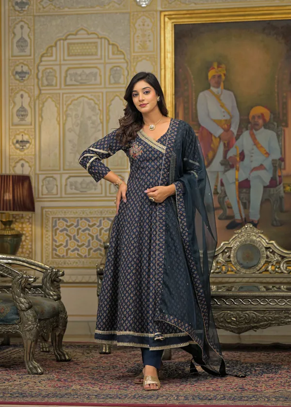 Navy_Blue_Cotton_Premium_And_Elegant_Kurta_Sets_For_Women