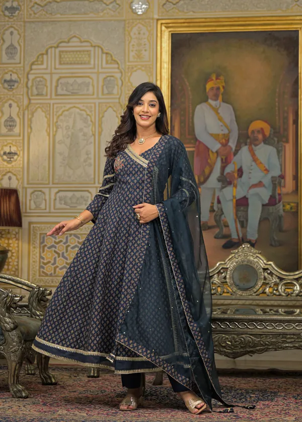 Navy_Blue_Cotton_Premium_And_Elegant_Kurta_Sets_For_Women