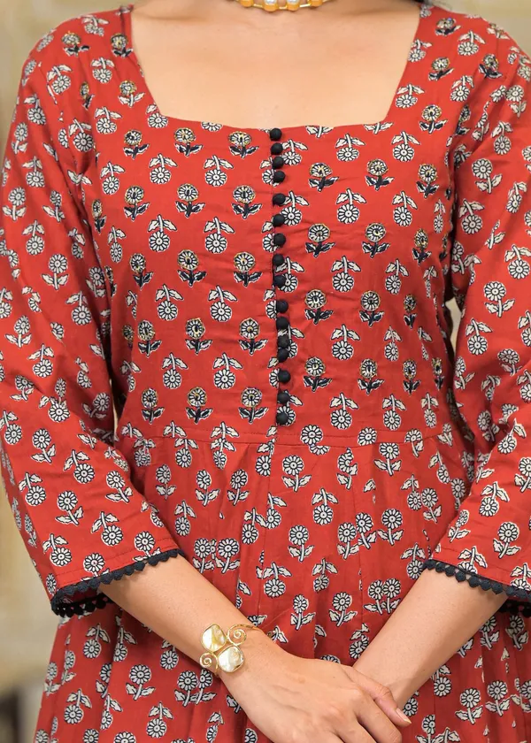 Maroon_Cotton_Premium_And_Elegant_Kurta_Sets_For_Women