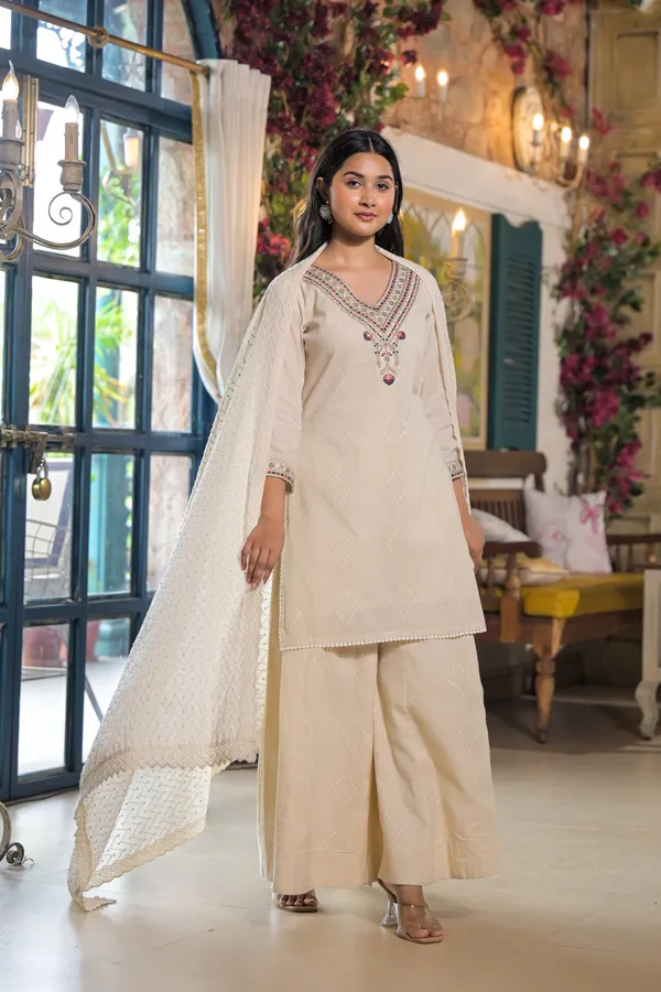 Off_White_Cotton_Premium_And_Elegant_Kurta_Sets_For_Women