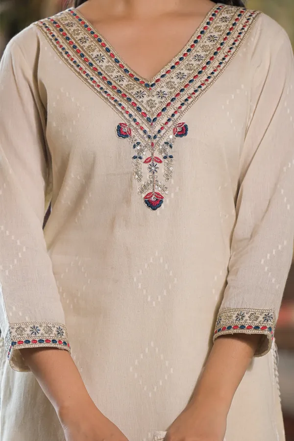 Off_White_Cotton_Premium_And_Elegant_Kurta_Sets_For_Women