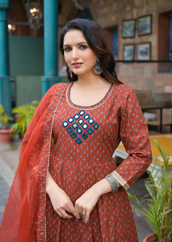 Maroon_Cotton_Premium_And_Elegant_Kurta_Sets_For_Women