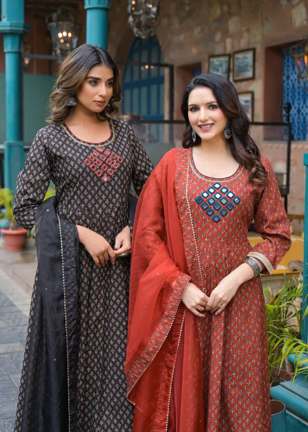 Maroon_Cotton_Premium_And_Elegant_Kurta_Sets_For_Women