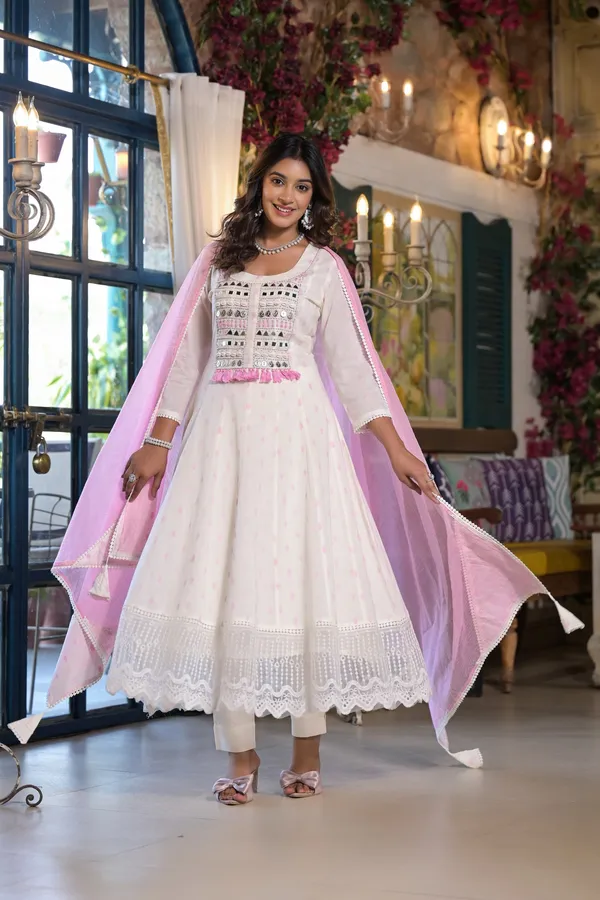 Pink_Cotton_Premium_And_Elegant_Kurta_Sets_For_Women