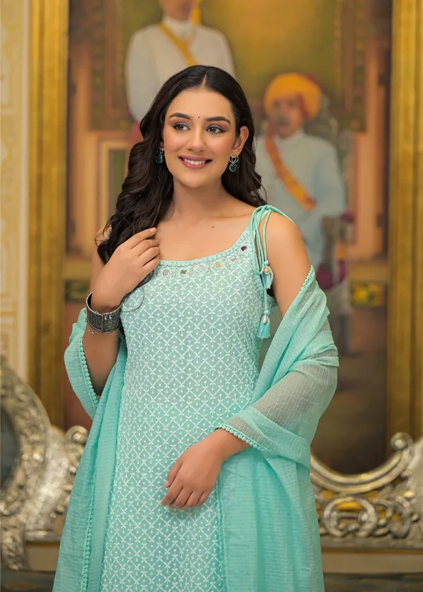 Green_Georgette_Premium_And_Elegant_Kurta_Sets_For_Women
