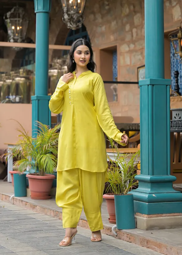 Lime.Green_Crape_Premium_And_Elegant_Co-Ord_Set_For_Women
