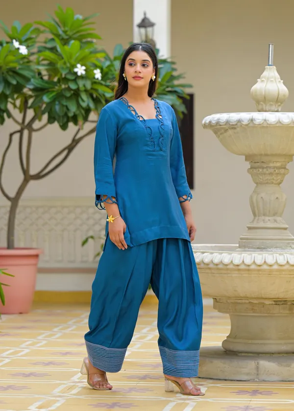 Blue_Cotton_Premium_And_Elegant_Kurta_Sets_For_Women