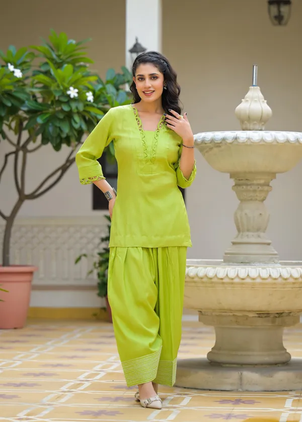 Lime_Green_Cotton_Premium_And_Elegant_Kurta_Sets_For_Women