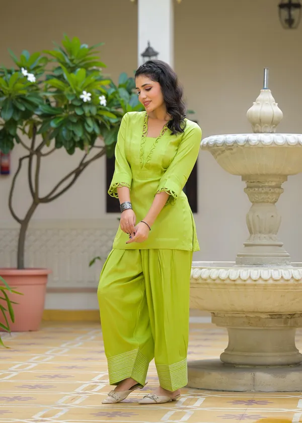 Lime_Green_Cotton_Premium_And_Elegant_Kurta_Sets_For_Women