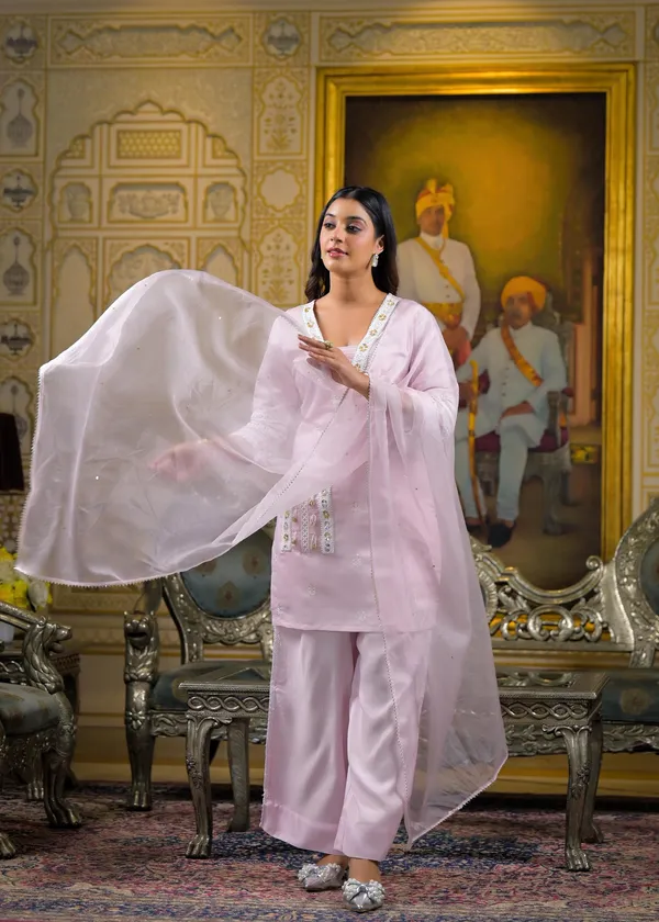 Pink_Cotton_Premium_And_Elegant_Kurta_Sets_For_Women