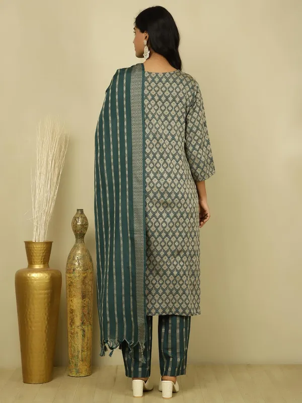 Dark_Green_Jaipur_Kurti_Dark_Green_Self_Design_Cotton_Blend_Suit_Set