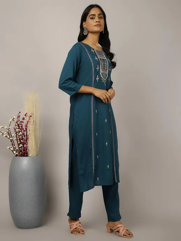 Teal_Jaipur_Kurti_Teal_Embroidered_Suit_Set