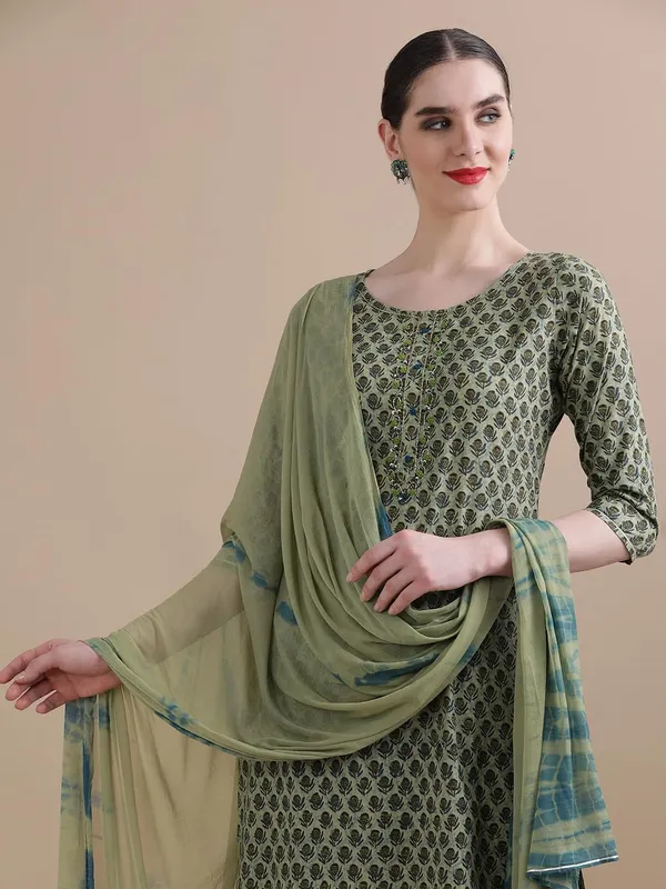 Green_Jaipur_Kurti_Pure_Cotton_Embroidered_Straight_Sawar_Suit_Sets_With_Dupatta