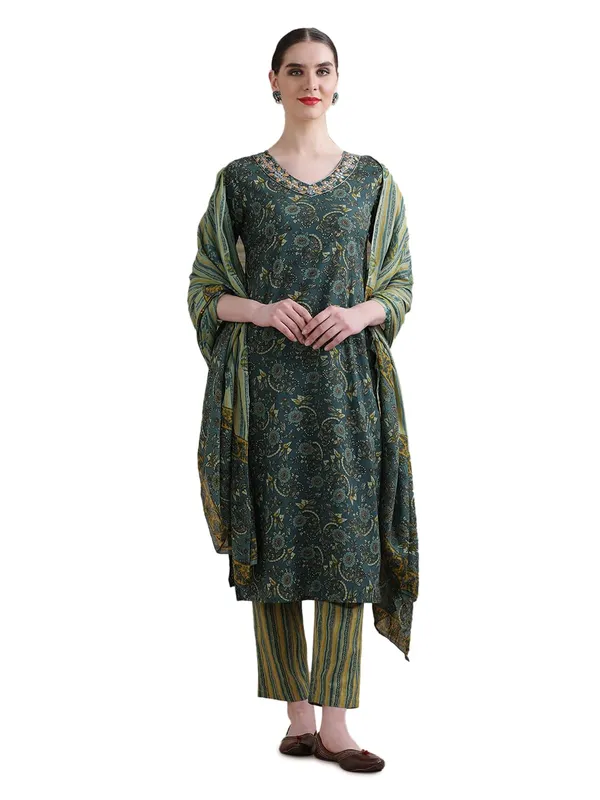 Green_Jaipur_Kurti_Pure_Cotton_Floral_Embroidered_Sawar_Suit_Sets_With_Dupatta