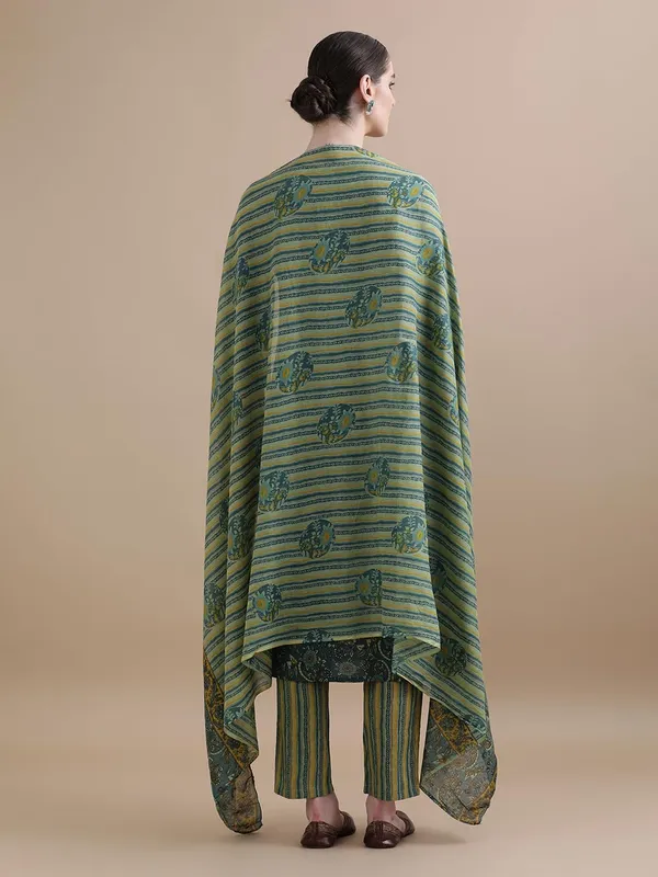 Green_Jaipur_Kurti_Pure_Cotton_Floral_Embroidered_Sawar_Suit_Sets_With_Dupatta