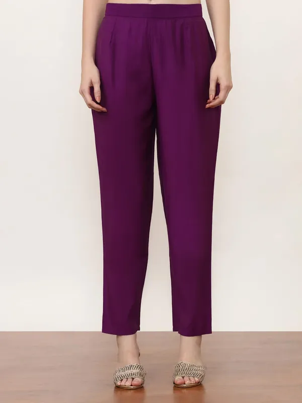 Purple_Jaipur_Kurti_Embroidered_Ethnic_Motifs_Kurta_Sets_With_Dupatta