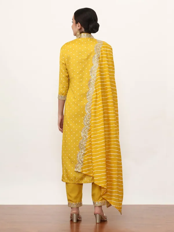 Mustard_Jaipur_Kurti_Embroidered_Ethnic_Motifs_Kurta_Sets_With_Dupatta