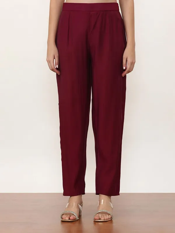 Wine_Jaipur_Kurti_Floral_Embroidered_Silk_Blend_Straight_Kurta_And_Trousers_Sets