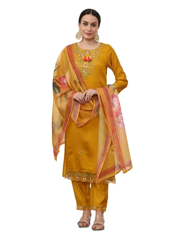 Mustard_Jaipur_Kurti_Floral_Embroidered_Silk_Blend_Straight_Kurta_And_Trousers_Sets