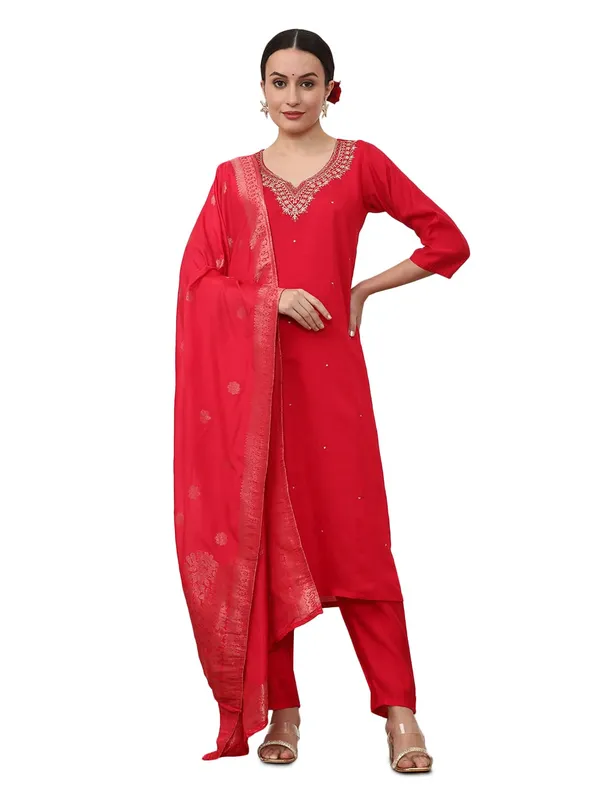 Pink_Jaipur_Kurti_Floral_Embroidered_Silk_Blend_Straight_Kurta_And_Trousers_Sets