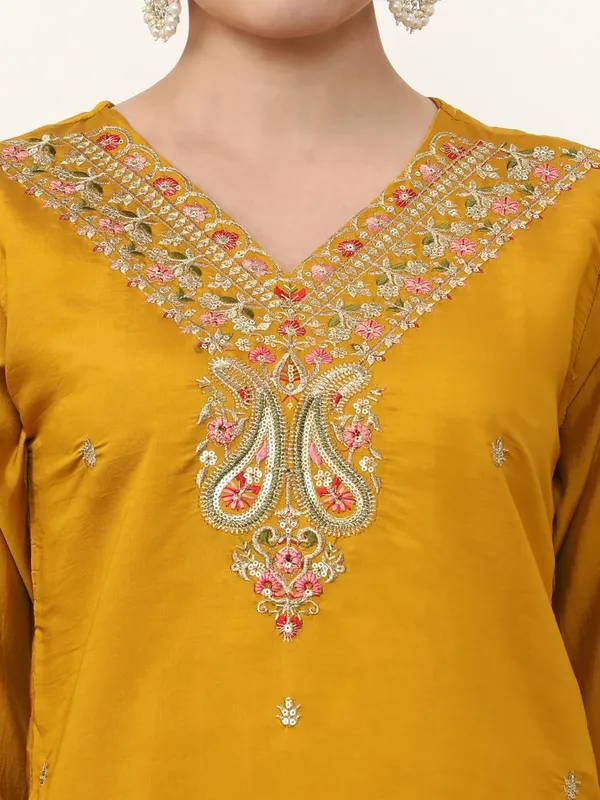 Yellow_Jaipur_Kurti_Floral_Printed_Anarkali_Poly_Chiffon_Flared_Kurta_And_Churidar_Sets
