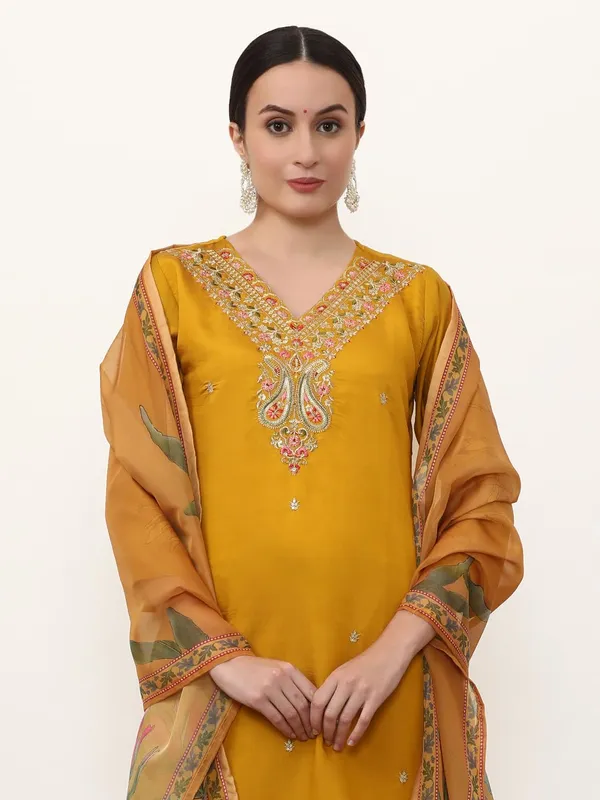 Yellow_Jaipur_Kurti_Floral_Printed_Anarkali_Poly_Chiffon_Flared_Kurta_And_Churidar_Sets
