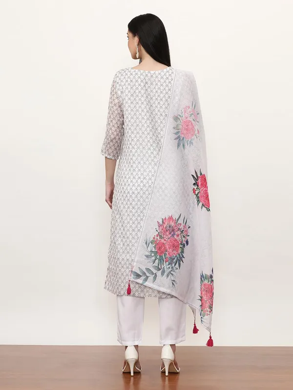 White_Jaipur_Kurti_Floral_Printed_Cotton_Blend_Straight_Kurta_With_Trousers