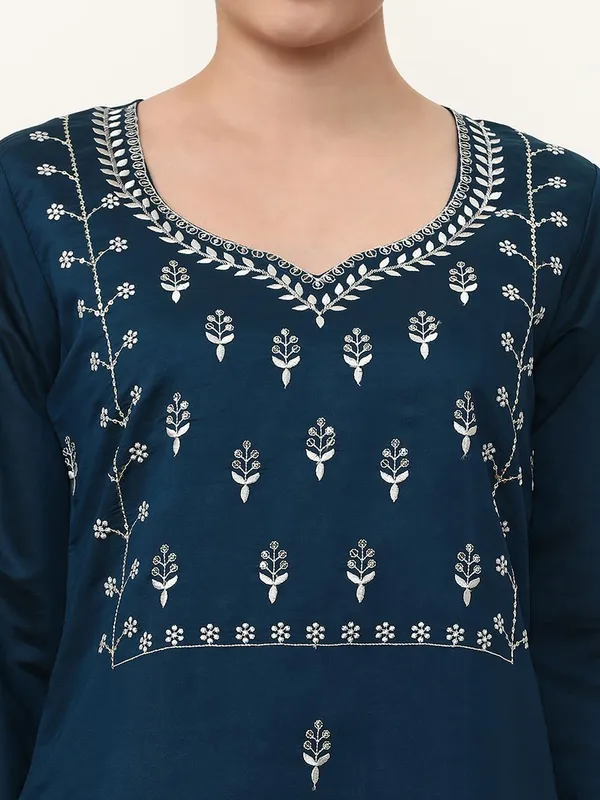 Teal_Jaipur_Kurti_Embroidered_Ethnic_Motifs_Kurta_Sets_With_Dupatta