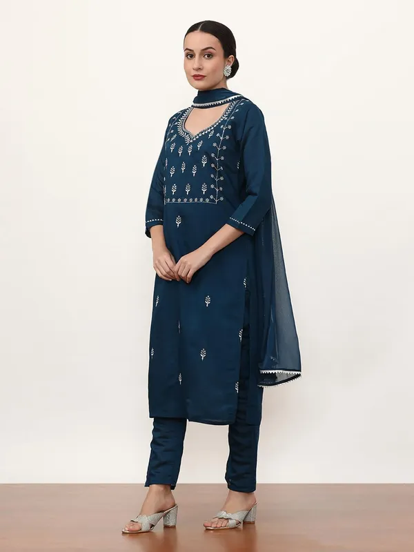 Teal_Jaipur_Kurti_Embroidered_Ethnic_Motifs_Kurta_Sets_With_Dupatta