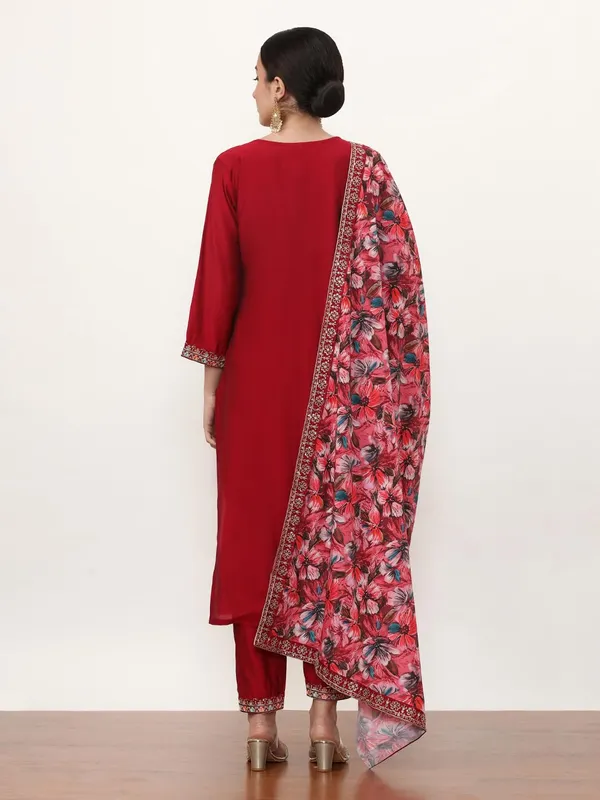 Wine_Jaipur_Kurti_Embroidered_Ethnic_Motifs_Kurta_Sets_With_Dupatta