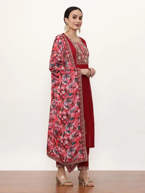 Wine_Jaipur_Kurti_Embroidered_Ethnic_Motifs_Kurta_Sets_With_Dupatta