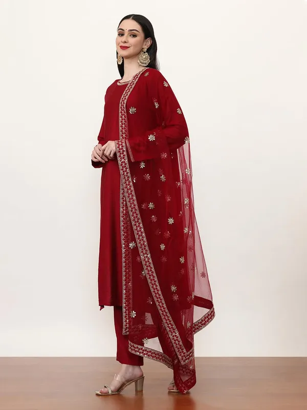 Jaipur_Kurti_Printed_Chanderi_Cotton_Floral_Kurta_Sets_With_Net_Dupatta