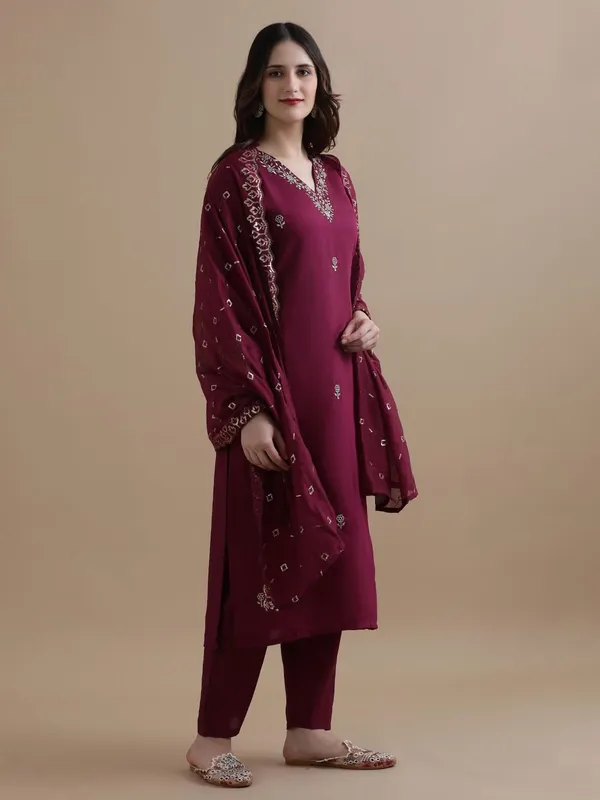 Wine_Jaipur_Kurti_Embroidered_Chanderi_Cotton_Ethnic_Motifs_Kurta_Sets_With_Dupatta